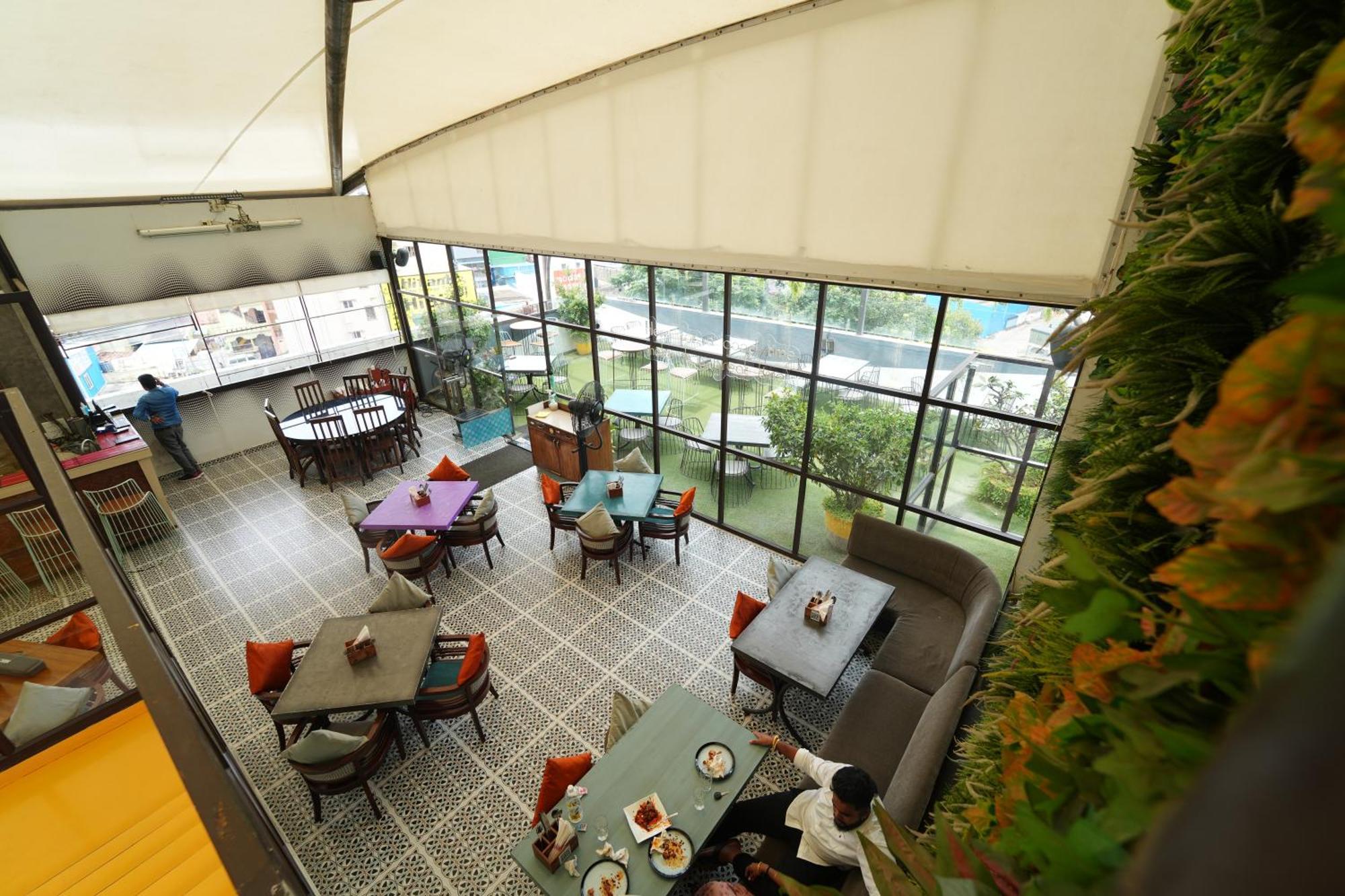 Vaishnavi Residency Hotell Bangalore Exteriör bild