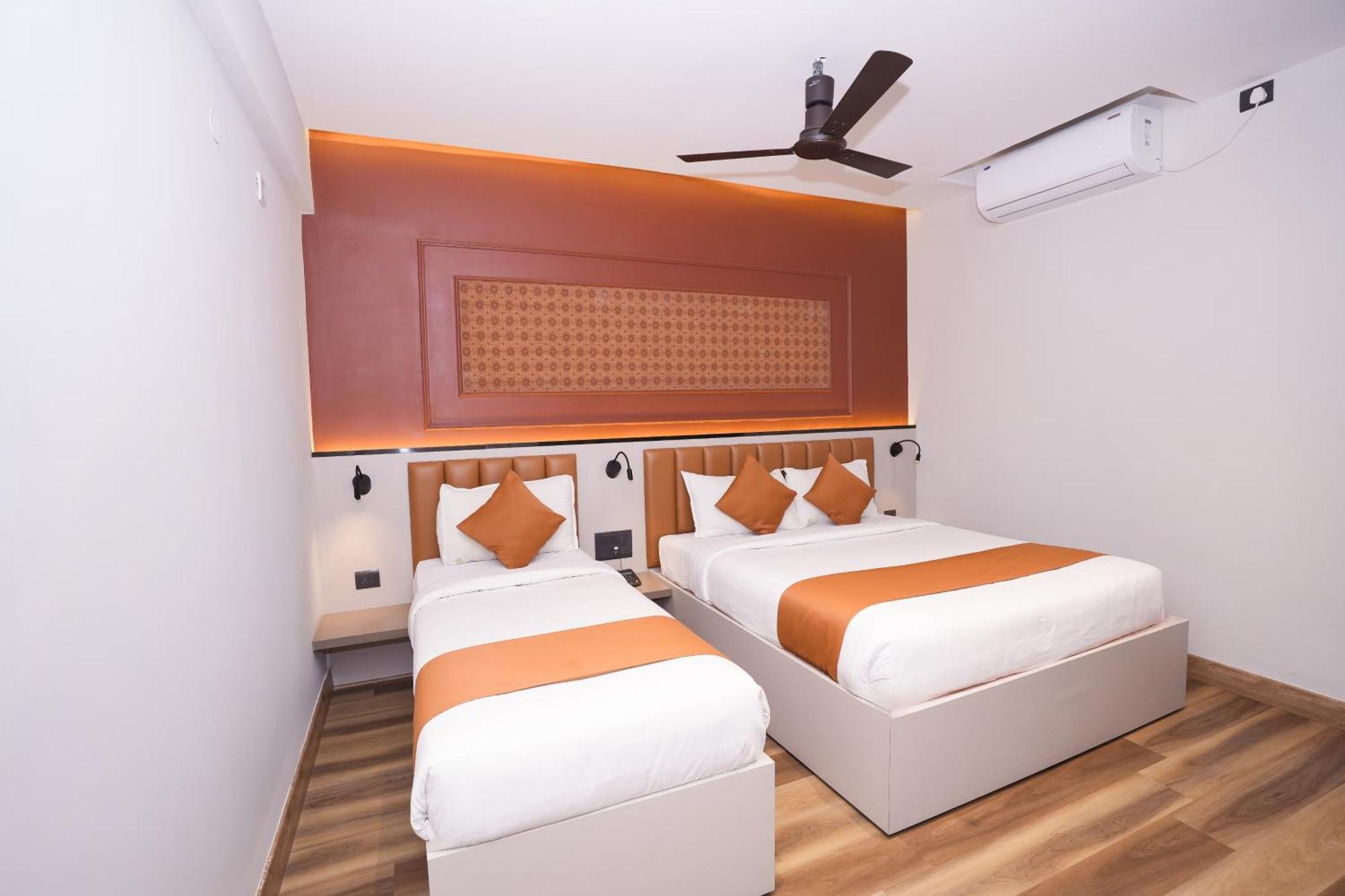 Vaishnavi Residency Hotell Bangalore Exteriör bild