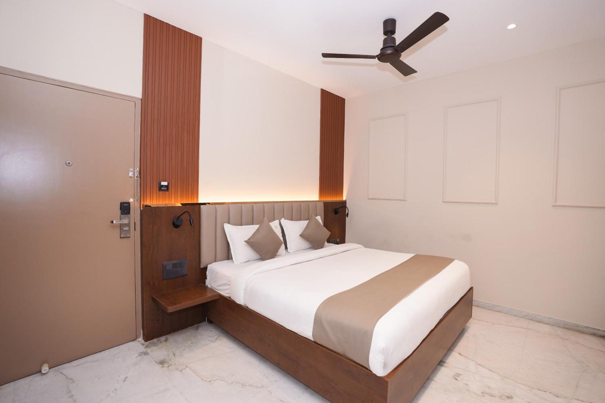 Vaishnavi Residency Hotell Bangalore Exteriör bild