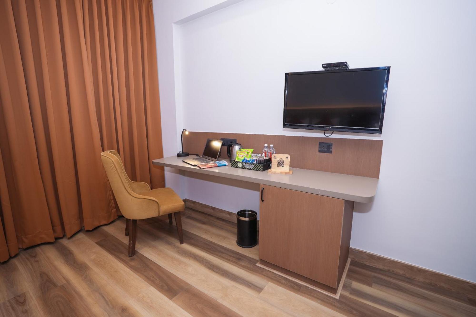 Vaishnavi Residency Hotell Bangalore Exteriör bild