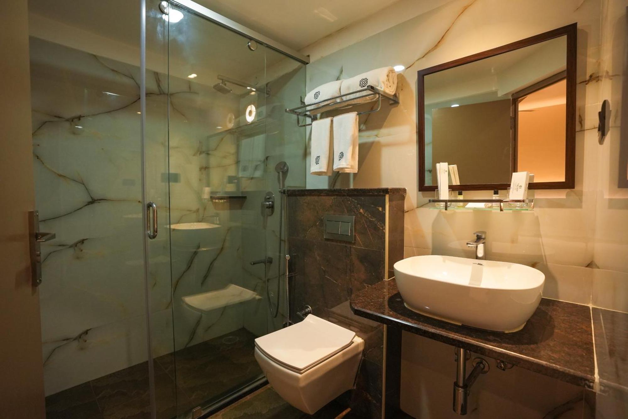 Vaishnavi Residency Hotell Bangalore Exteriör bild