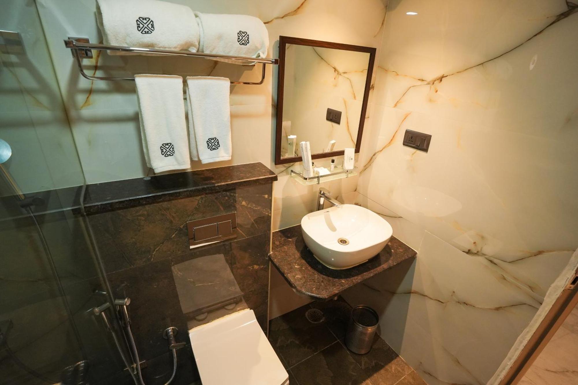 Vaishnavi Residency Hotell Bangalore Exteriör bild