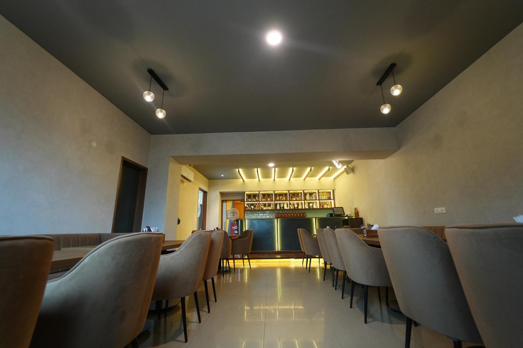 Vaishnavi Residency Hotell Bangalore Exteriör bild