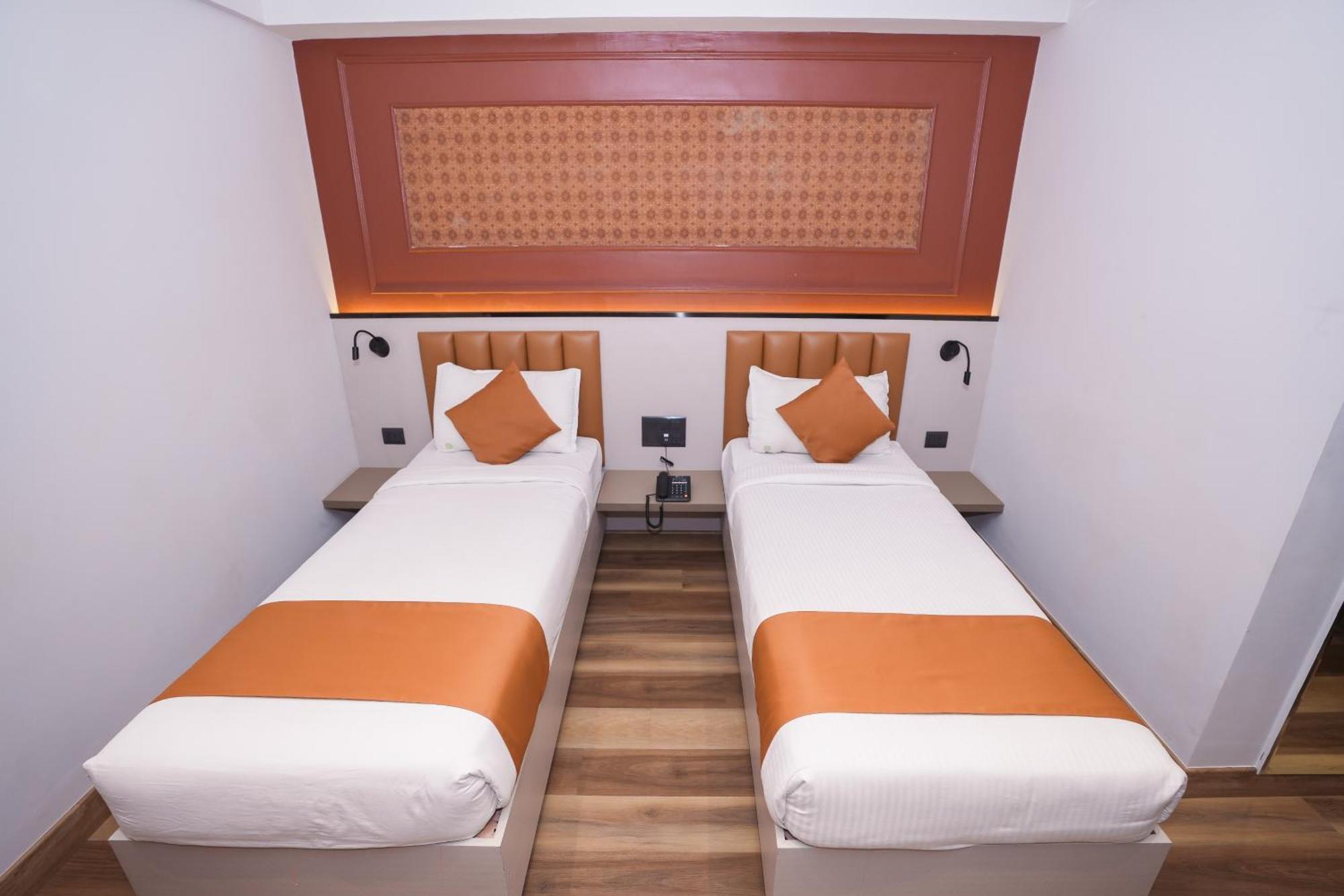 Vaishnavi Residency Hotell Bangalore Exteriör bild