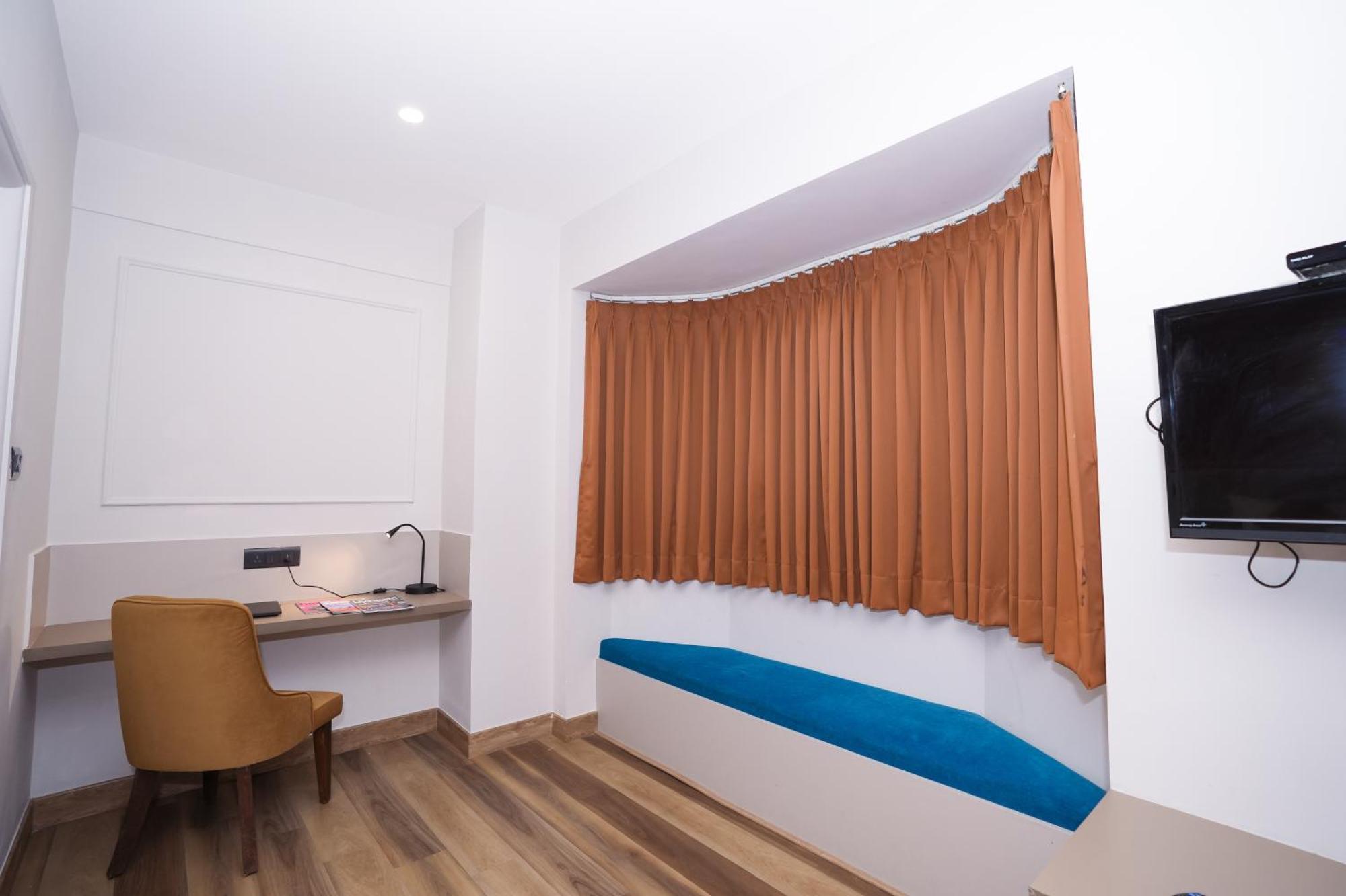 Vaishnavi Residency Hotell Bangalore Exteriör bild