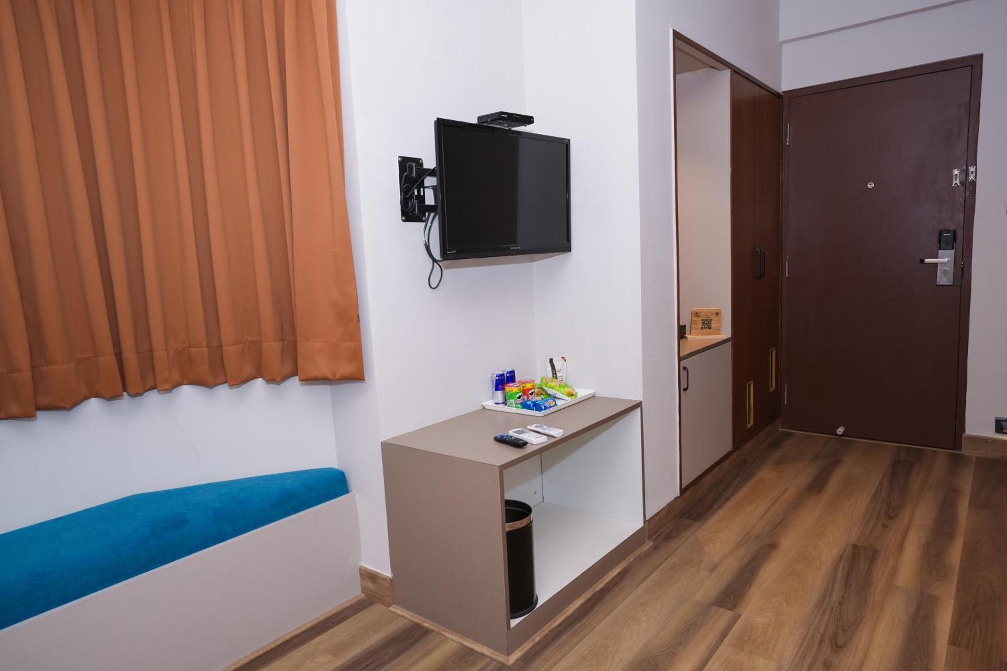 Vaishnavi Residency Hotell Bangalore Exteriör bild